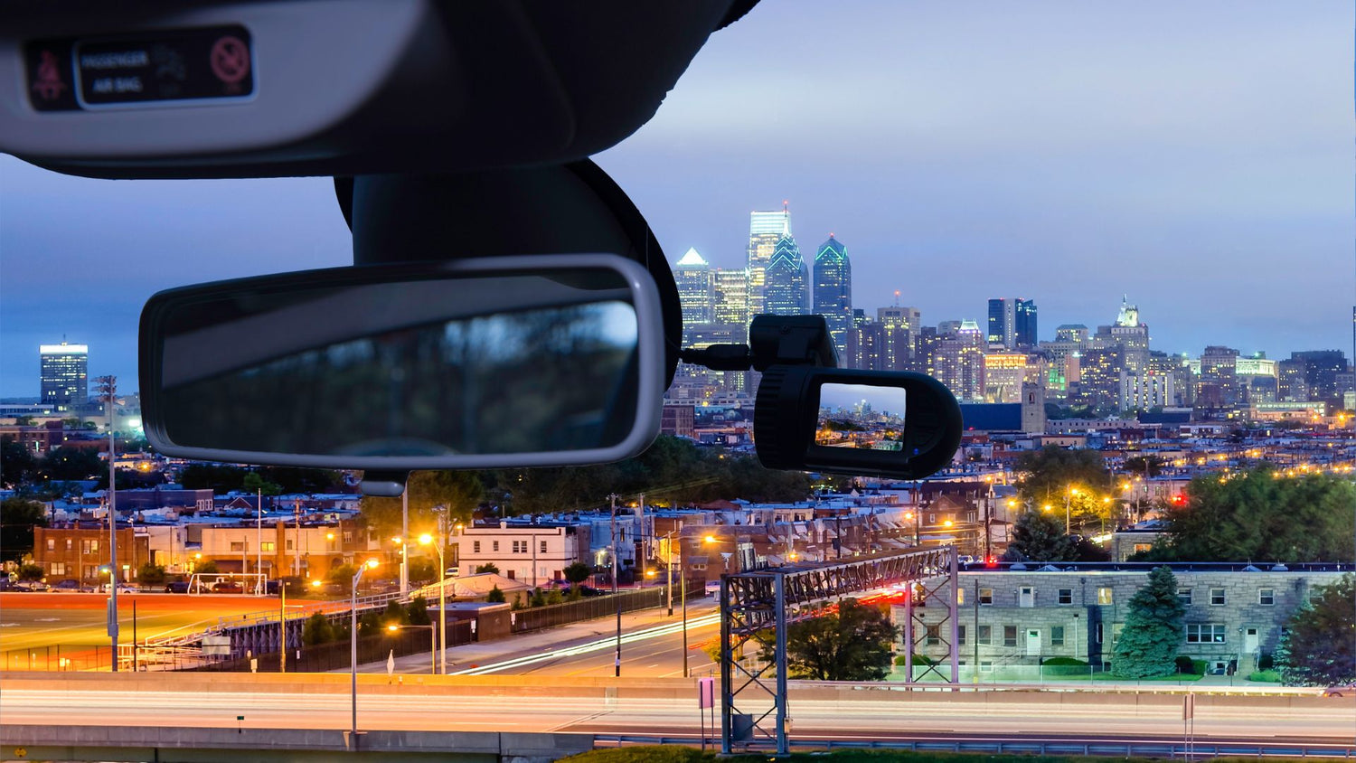 Caméléon Safety est une boutique en ligne spécialisée dans la dashcam. Cette caméra embarquée est la boite noire de votre voiture.